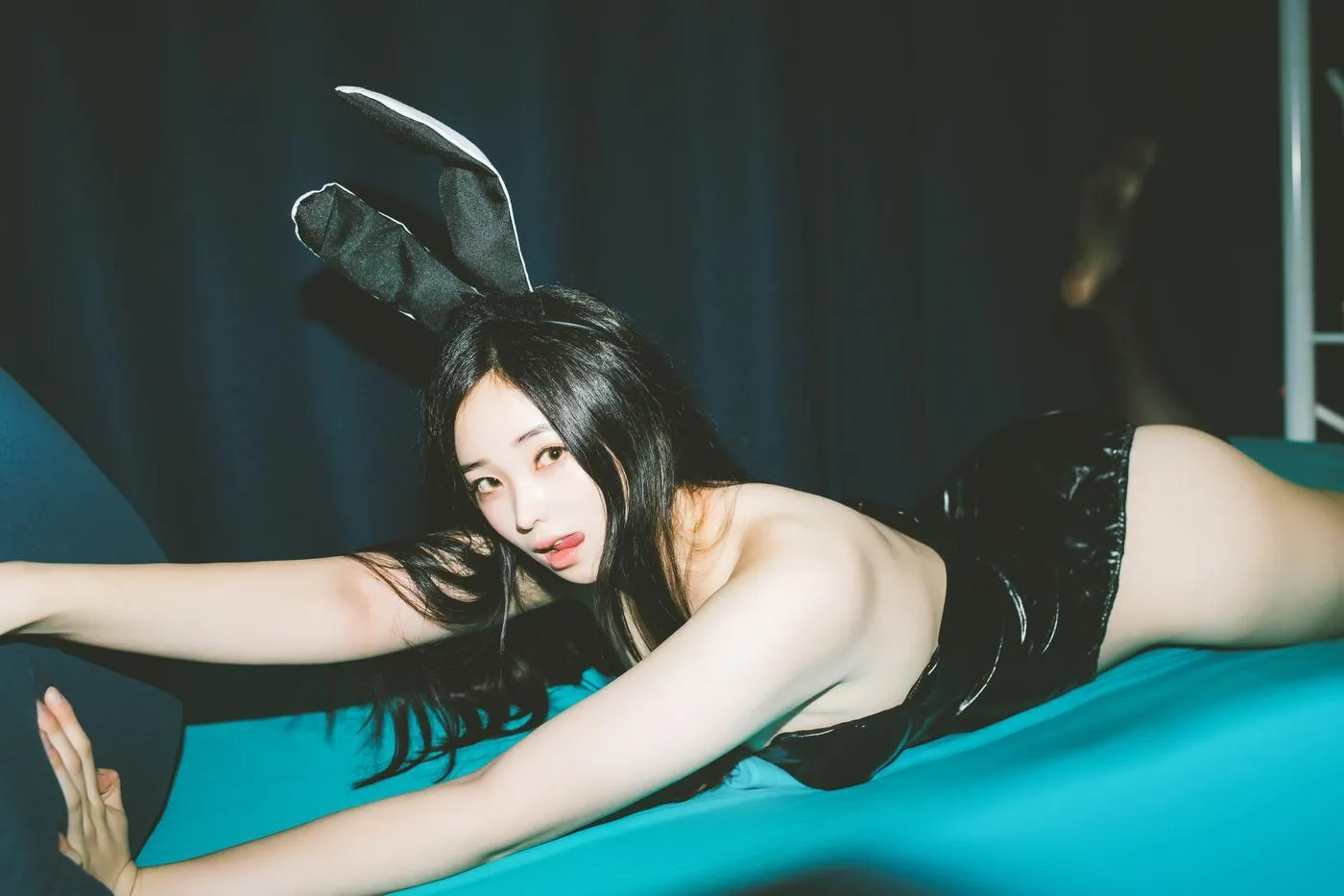 BamBi밤비 – NO.72 Digital photobook – Night Rain [50P]插图